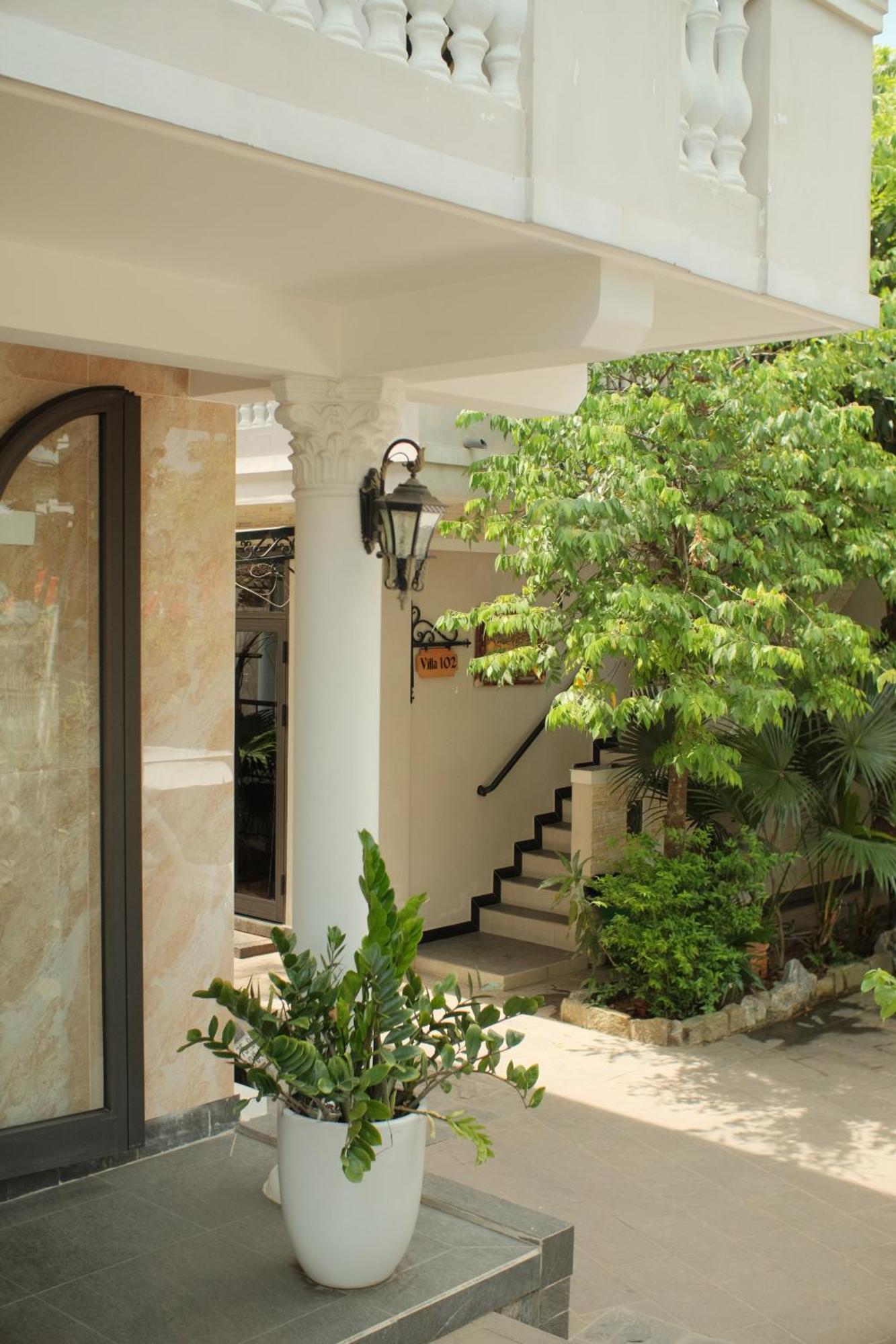 Iris Hill Villa Hue Bagian luar foto