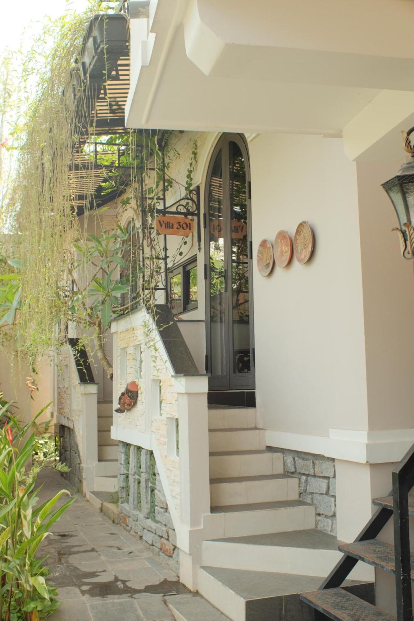 Iris Hill Villa Hue Bagian luar foto